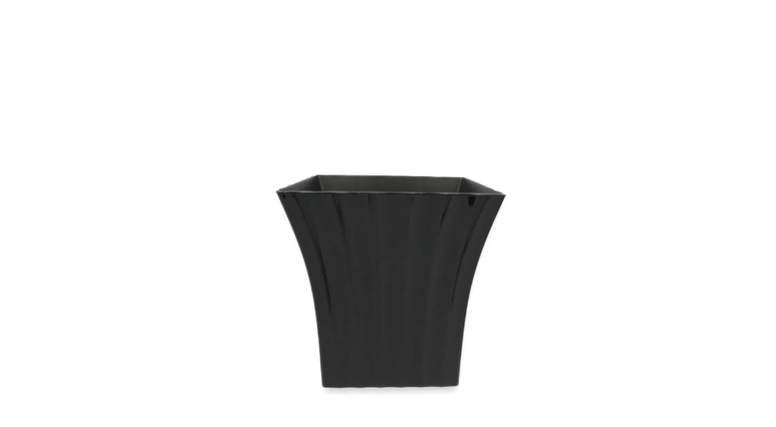 Black 7x7 Fluted Pot